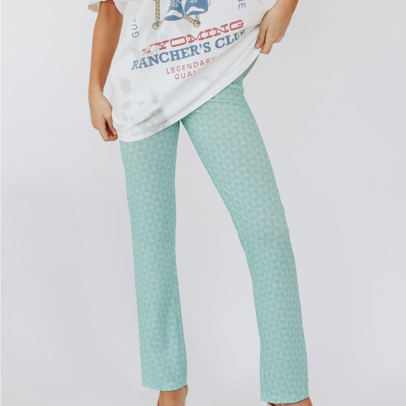 VRG GRL Manhattan Streets Print Pants // Aqua - Picture 2 of 7